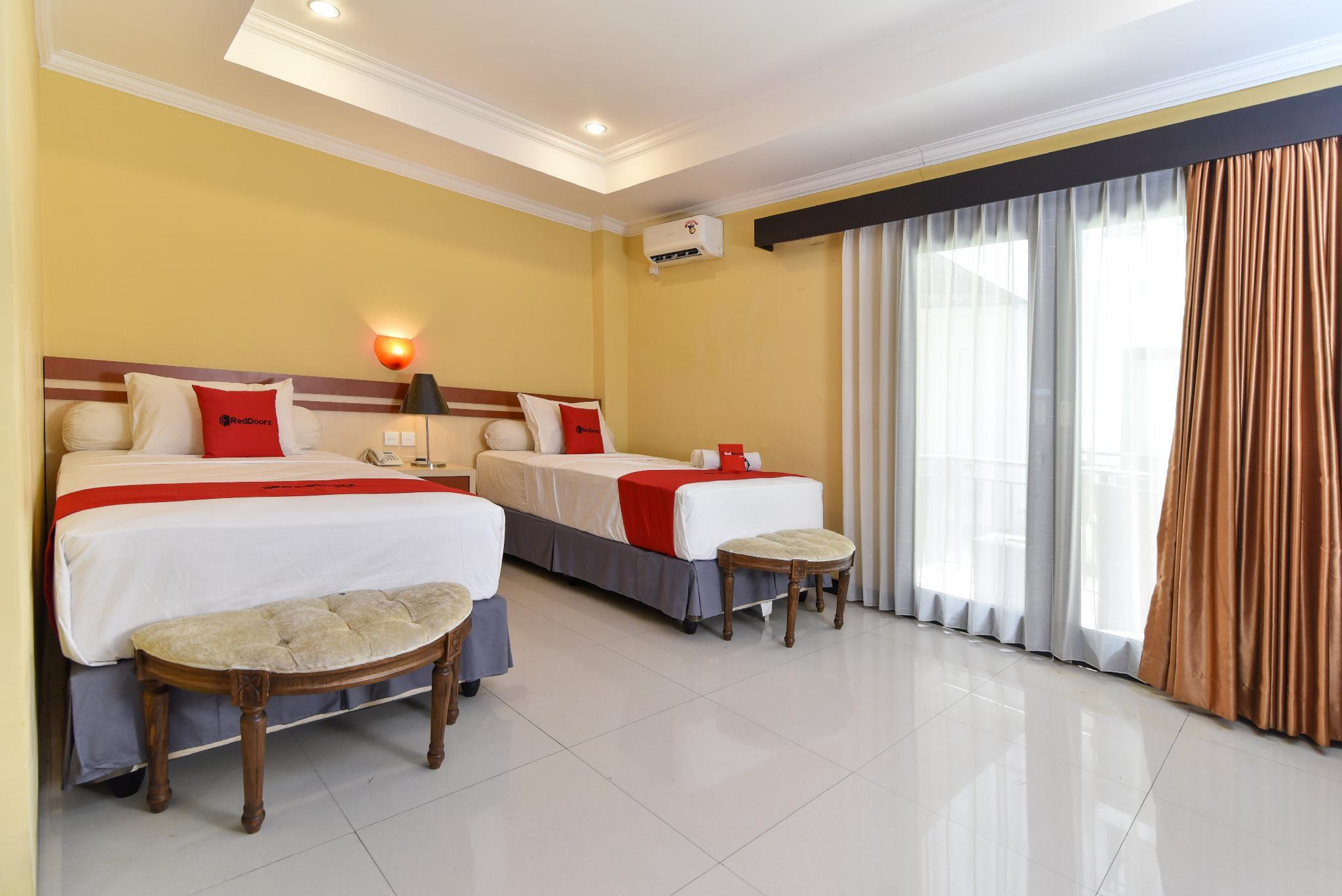 เรดดอร์ซ พลัส เนียร์ มอลล์บาหลีกาเลเรีย 2 Hotel เดนปาซาร์ ภายนอก รูปภาพ