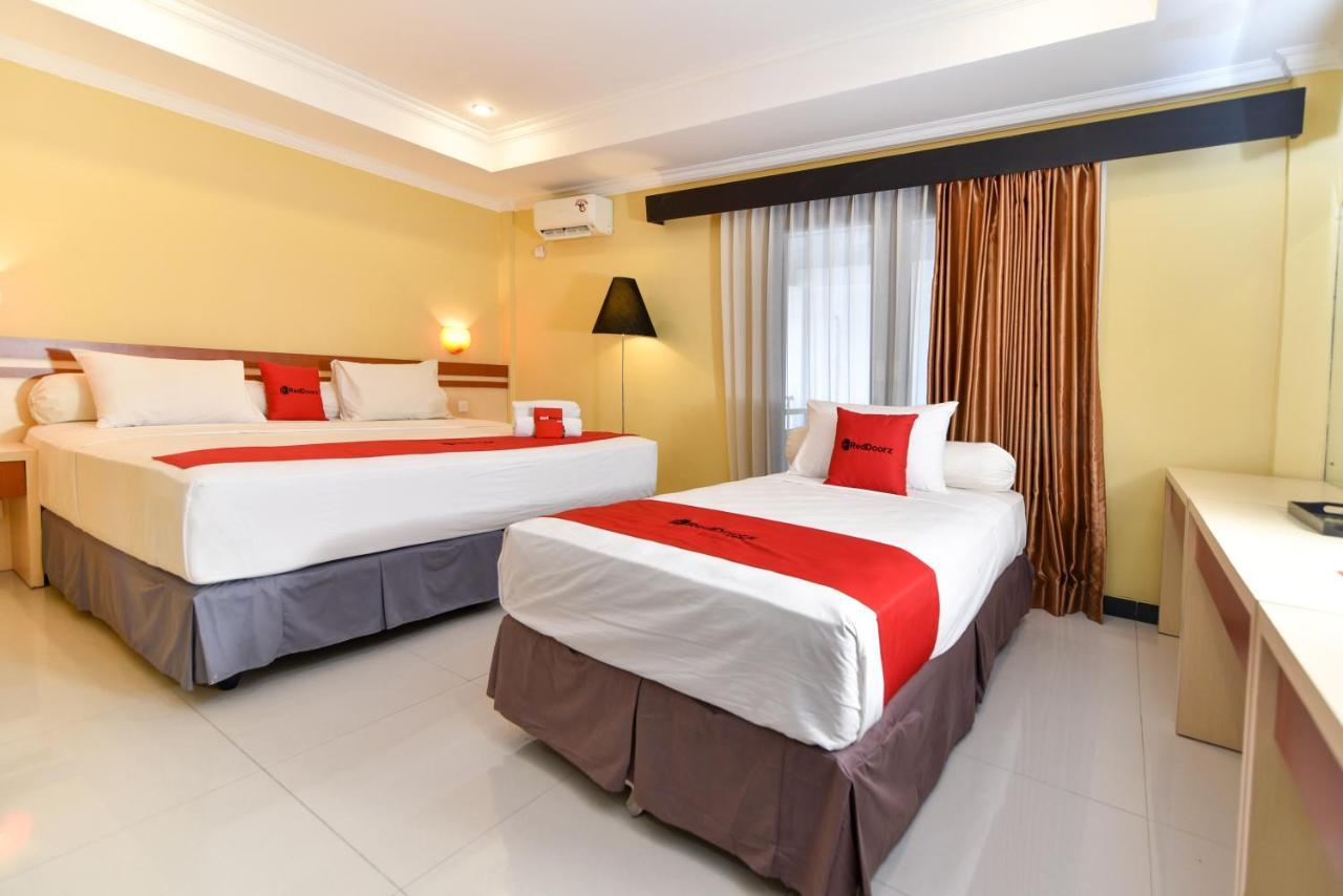 เรดดอร์ซ พลัส เนียร์ มอลล์บาหลีกาเลเรีย 2 Hotel เดนปาซาร์ ภายนอก รูปภาพ